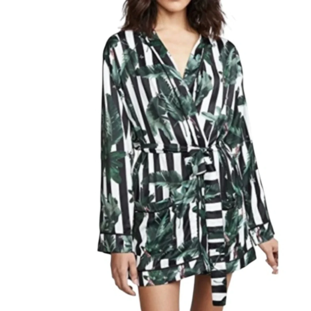 🆕 Plush Revolve Robe Women’s Black White Stripe Jungle Print Tropical XS